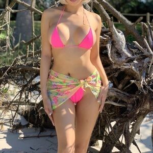 Zuliana Mesh Floral Sarong